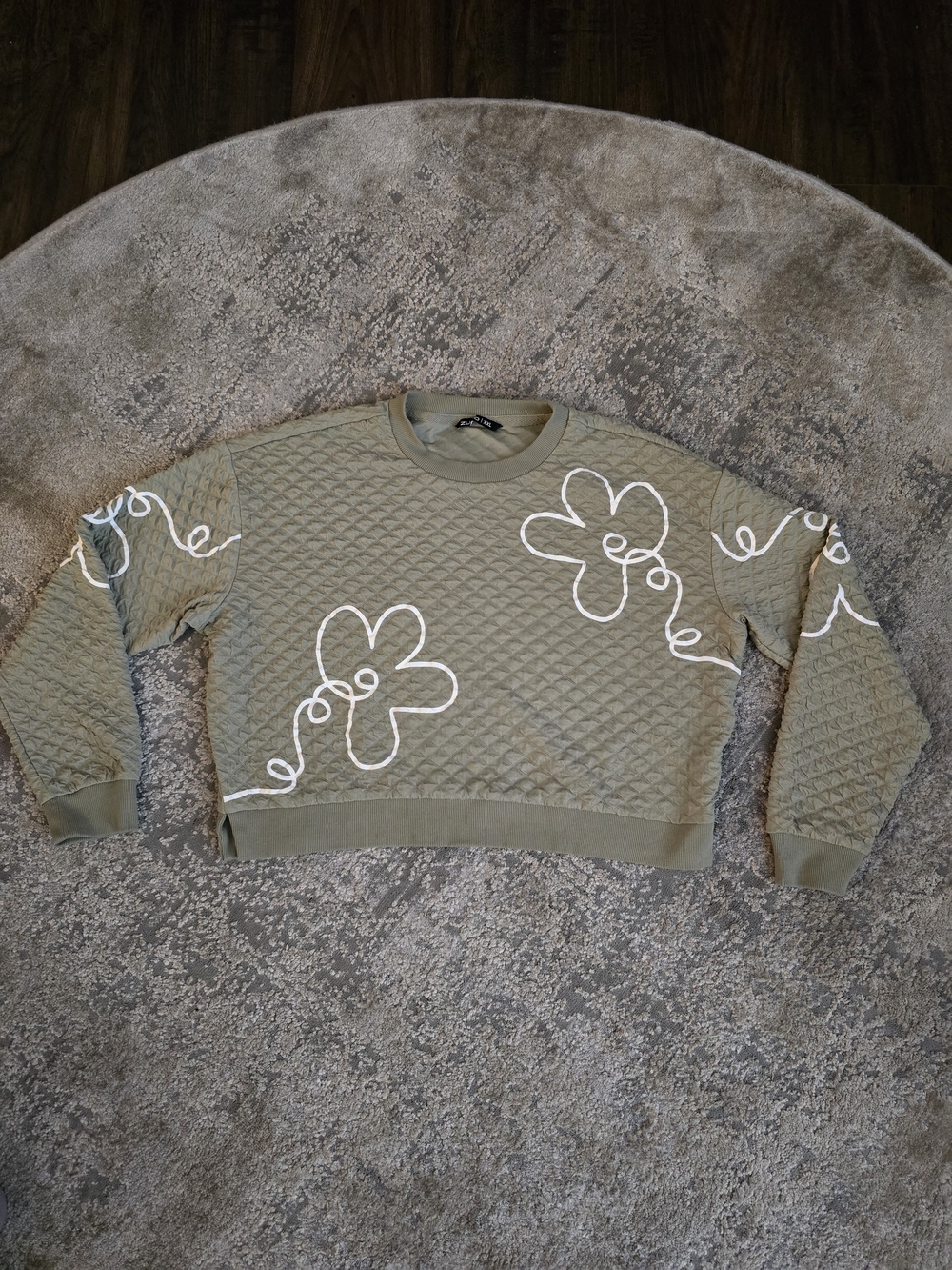 Quilted Olive Floral-Print Crewneck Sweatshirt